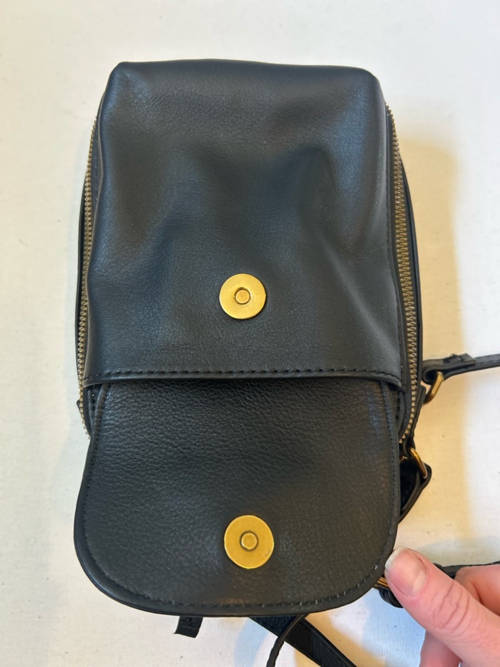 American Leather Co. Tribeca Crossbody Black - Picture 12 of 14